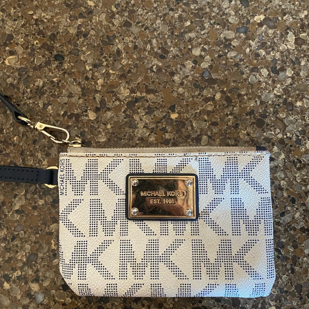 Michael Kors wristlet wallet